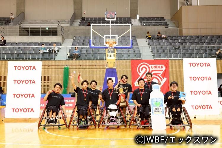 見事優勝を果たした東海北陸選抜